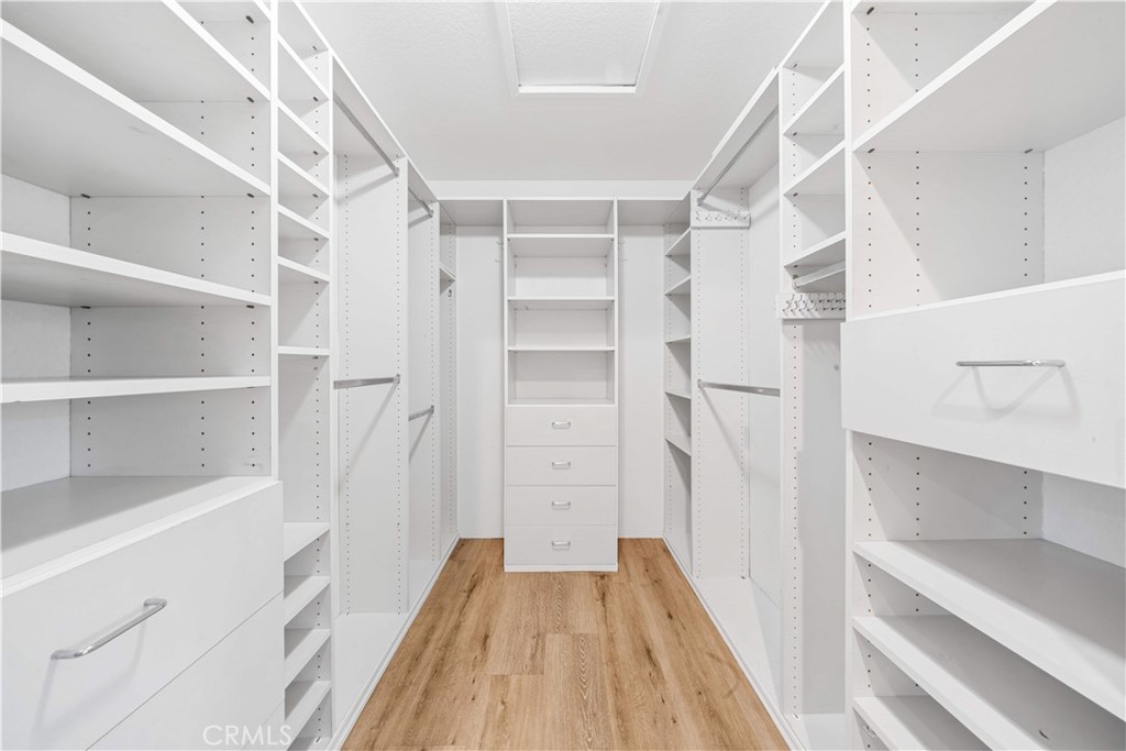 MLS #OC25250292 image #26