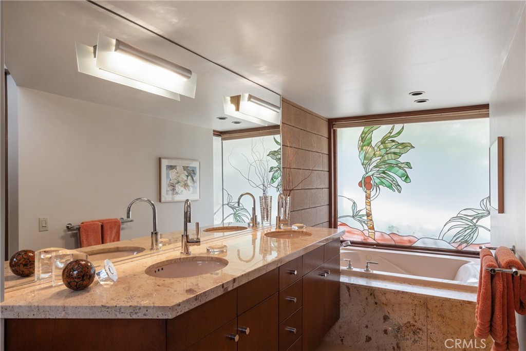 MLS #OC25145923 img 32