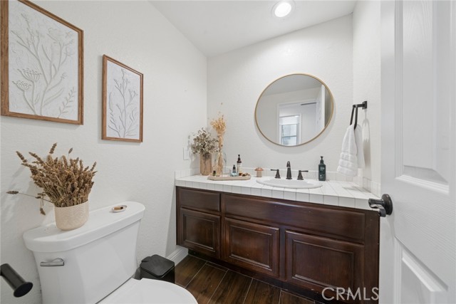 Detail Gallery Image 14 of 32 For 2121 Thyme, Corona,  CA 92879 - 4 Beds | 2/1 Baths