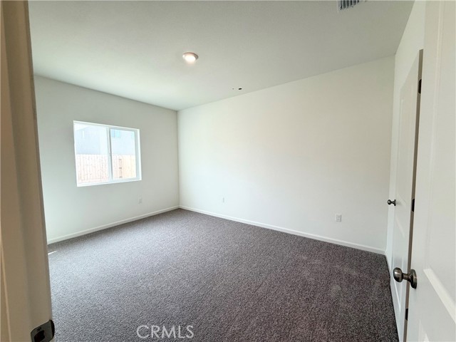 Detail Gallery Image 11 of 33 For 873 S Philip, Fowler,  CA 93625 - 5 Beds | 3/1 Baths