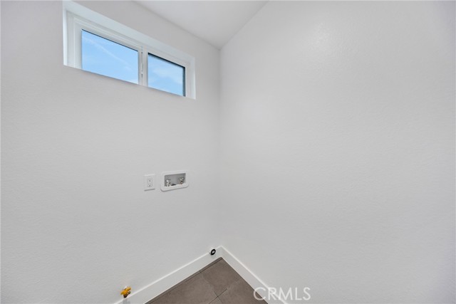 Image 17 of 62 For 3549 4th Street
