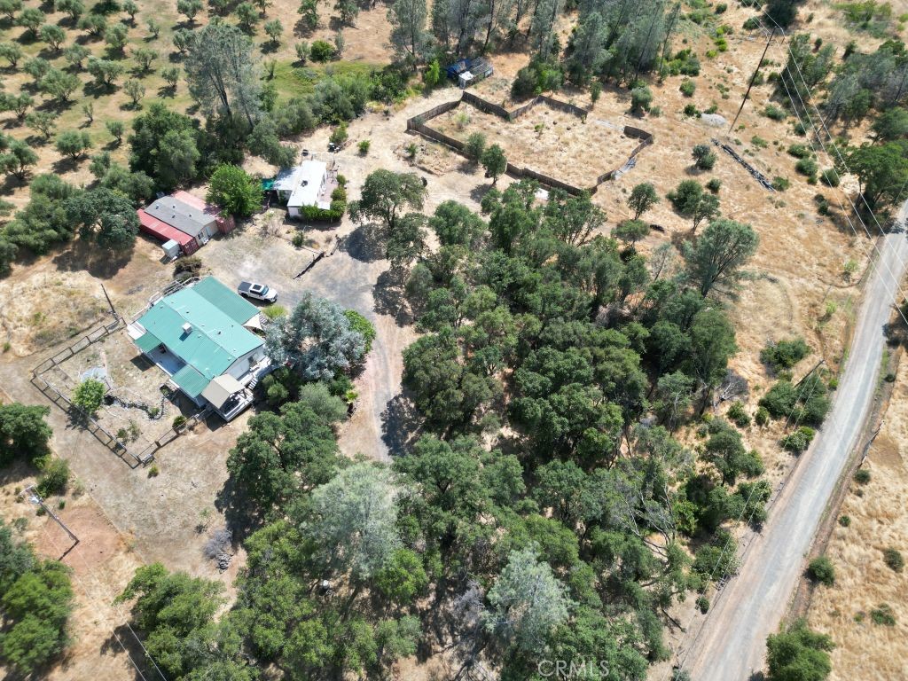https://media.crmls.org/medias/452ff793-e697-45ee-a72a-2b977bc91233.jpg?preset=X-Large