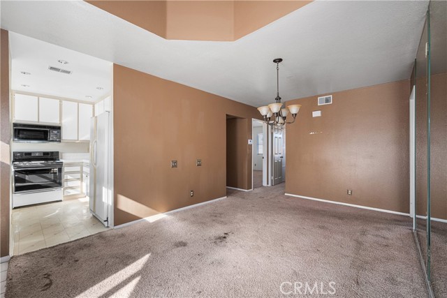 Detail Gallery Image 12 of 55 For 3605 E Anaheim #407,  Long Beach,  CA 90804 - 3 Beds | 2 Baths