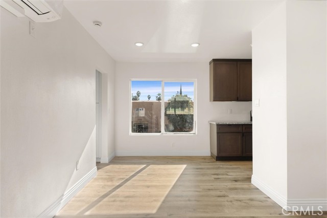 Front Image Thumbnail for CRPW25266077