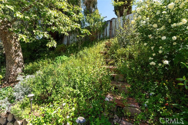Detail Gallery Image 35 of 56 For 19852 Pandy Ct, Canyon Country,  CA 91351 - 3 Beds | 2/1 Baths