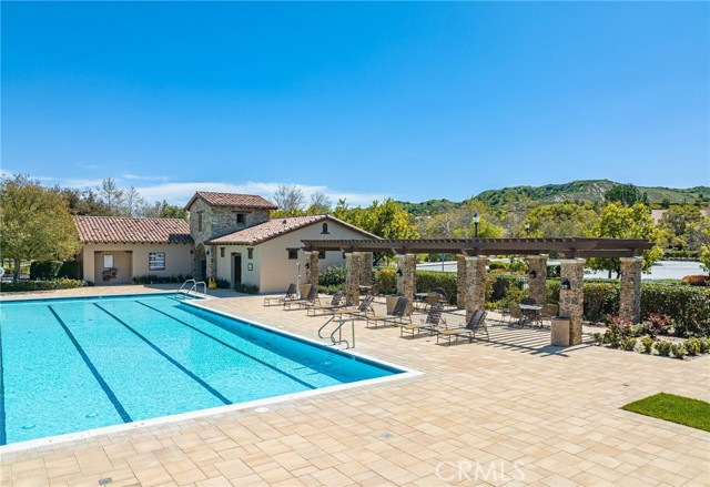 26941 Redwood Bluff Lane, Valencia CA: https://media.crmls.org/medias/4532ef03-fae8-42d5-b733-e64d4fa05eab.jpg