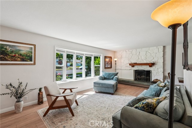 Detail Gallery Image 5 of 41 For 1754 N 2nd Ave, Upland,  CA 91784 - 4 Beds | 3 Baths