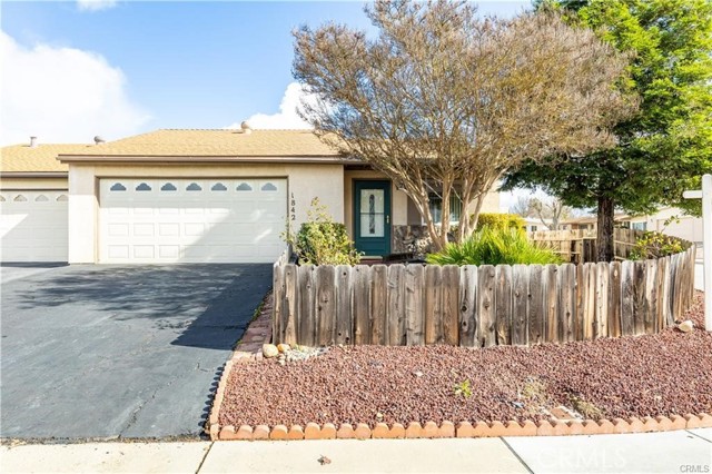 Detail Gallery Image 3 of 27 For 1842 Ponderosa, Paso Robles,  CA 93446 - 2 Beds | 2 Baths