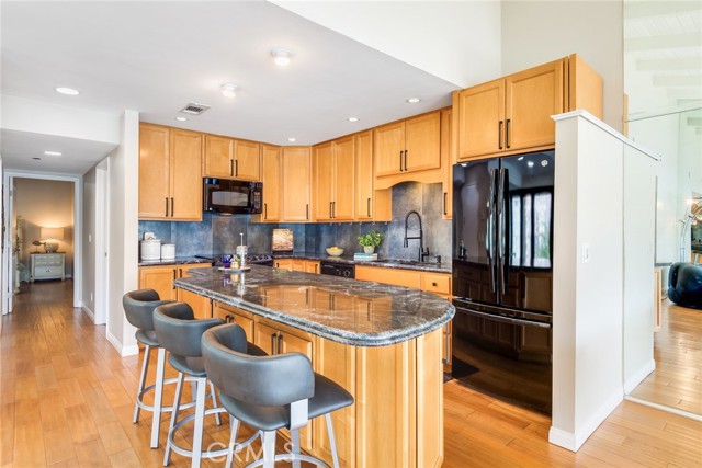 Detail Gallery Image 7 of 50 For 22196 Treasure Island, Canyon Lake,  CA 92587 - 2 Beds | 2 Baths