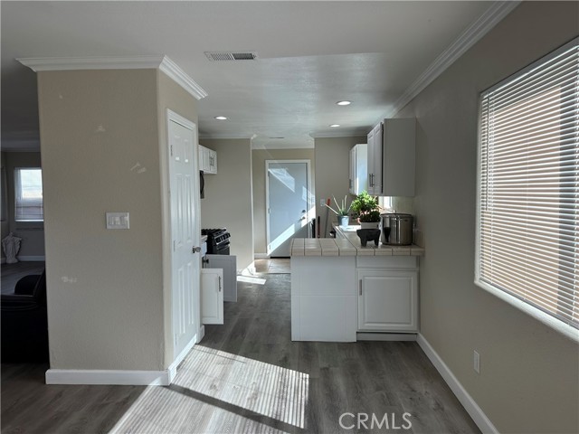 Detail Gallery Image 9 of 10 For 20621 Melville Drive, California City,  CA 93505 - 3 Beds | 2 Baths