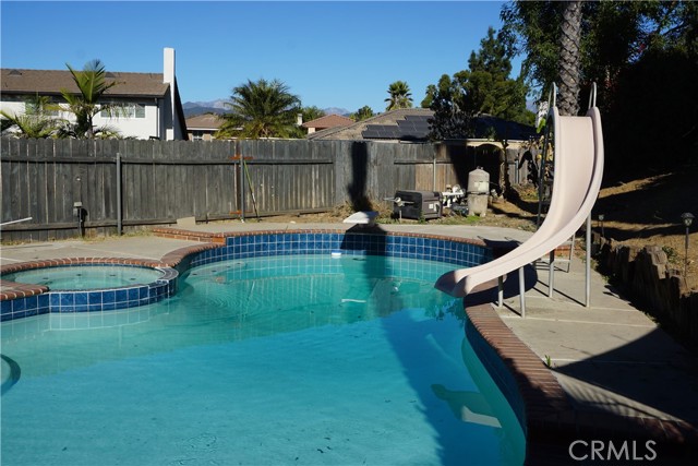 Detail Gallery Image 35 of 43 For 976 Airedale Ct, San Dimas,  CA 91773 - 4 Beds | 2 Baths