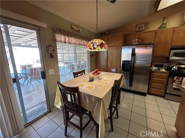 Detail Gallery Image 13 of 34 For 12734 Laurel Oak, Victorville,  CA 92392 - 3 Beds | 2 Baths