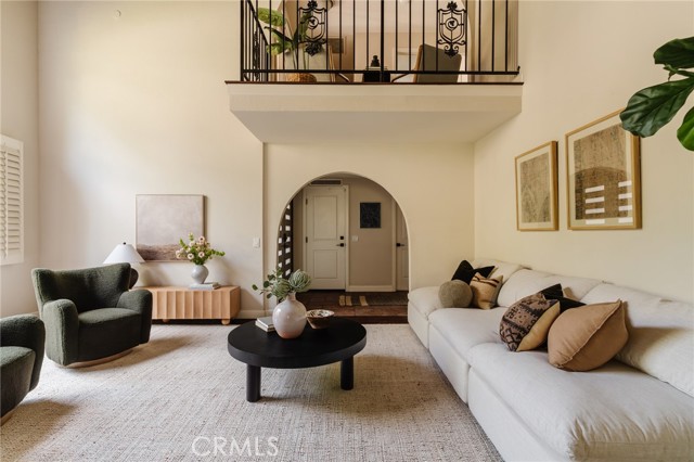 1541 Indiana Avenue, South Pasadena CA: https://media.crmls.org/medias/4537fb1d-60a0-46af-8148-2fed2a5ee437.jpg