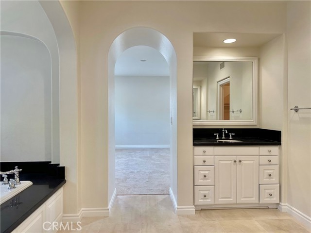 50 Winding Way, Irvine CA: https://media.crmls.org/medias/45388dba-735b-4770-8435-89be55c5b0f4.jpg