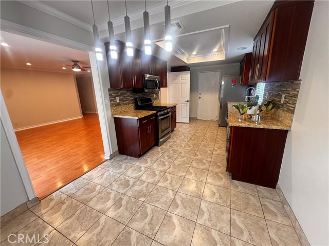 MLS #CV25226879 image #5