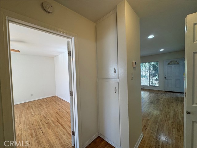 Detail Gallery Image 11 of 14 For 1372 W 36th St, Los Angeles,  CA 90007 - 1 Beds | 1 Baths