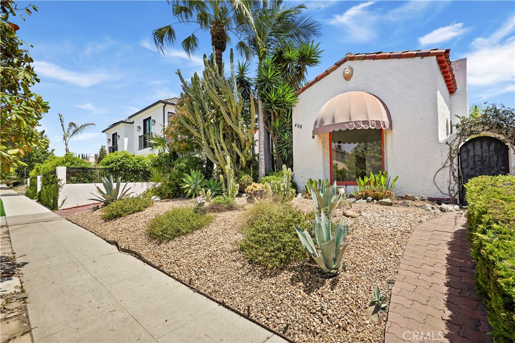 458 N Formosa Avenue