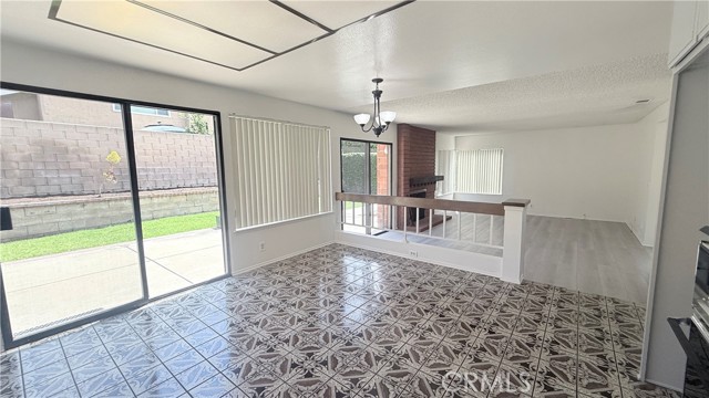 Detail Gallery Image 14 of 65 For 46 Christamon, Irvine,  CA 92620 - 4 Beds | 2/1 Baths