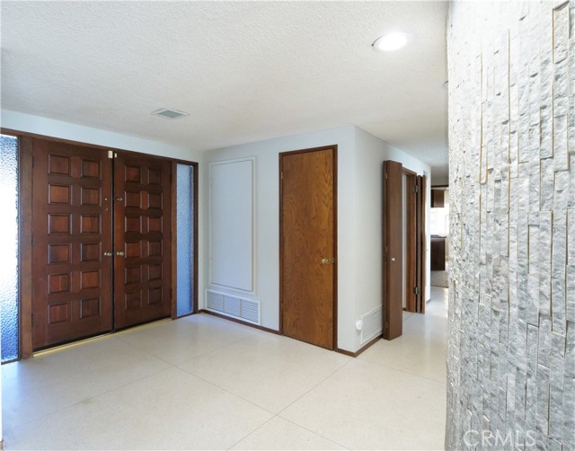 31423 Marne Drive, Rancho Palos Verdes CA: https://media.crmls.org/medias/453d5a19-d82b-4ec7-a4d6-bf0c7961338a.jpg