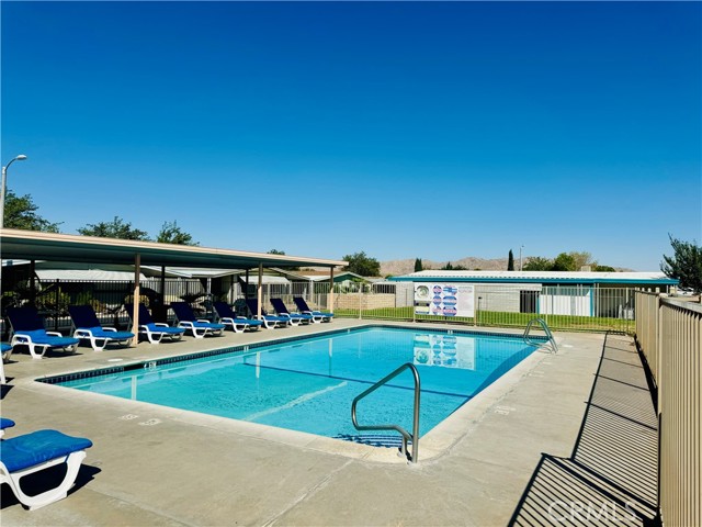 Detail Gallery Image 13 of 19 For 20683 Waalew Rd #202,  Apple Valley,  CA 92307 - 3 Beds | 2 Baths