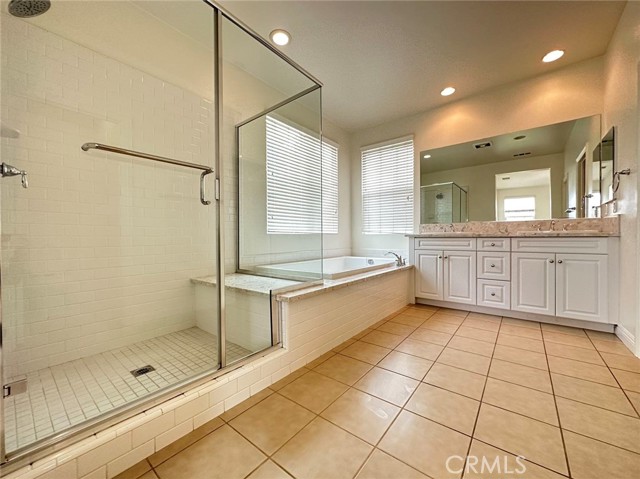 Detail Gallery Image 7 of 15 For 217 Wicker, Irvine,  CA 92618 - 4 Beds | 3/1 Baths