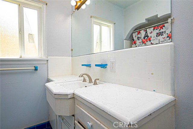 987 W 23rd Street, San Bernardino CA: https://media.crmls.org/medias/453edf4b-0b8e-400e-b008-d0c701de8d08.jpg