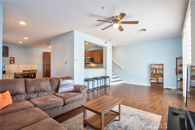 27477 Hazelhurst Street, Murrieta CA: https://media.crmls.org/medias/453f4f44-4e17-4621-be88-1740959f017d.jpg