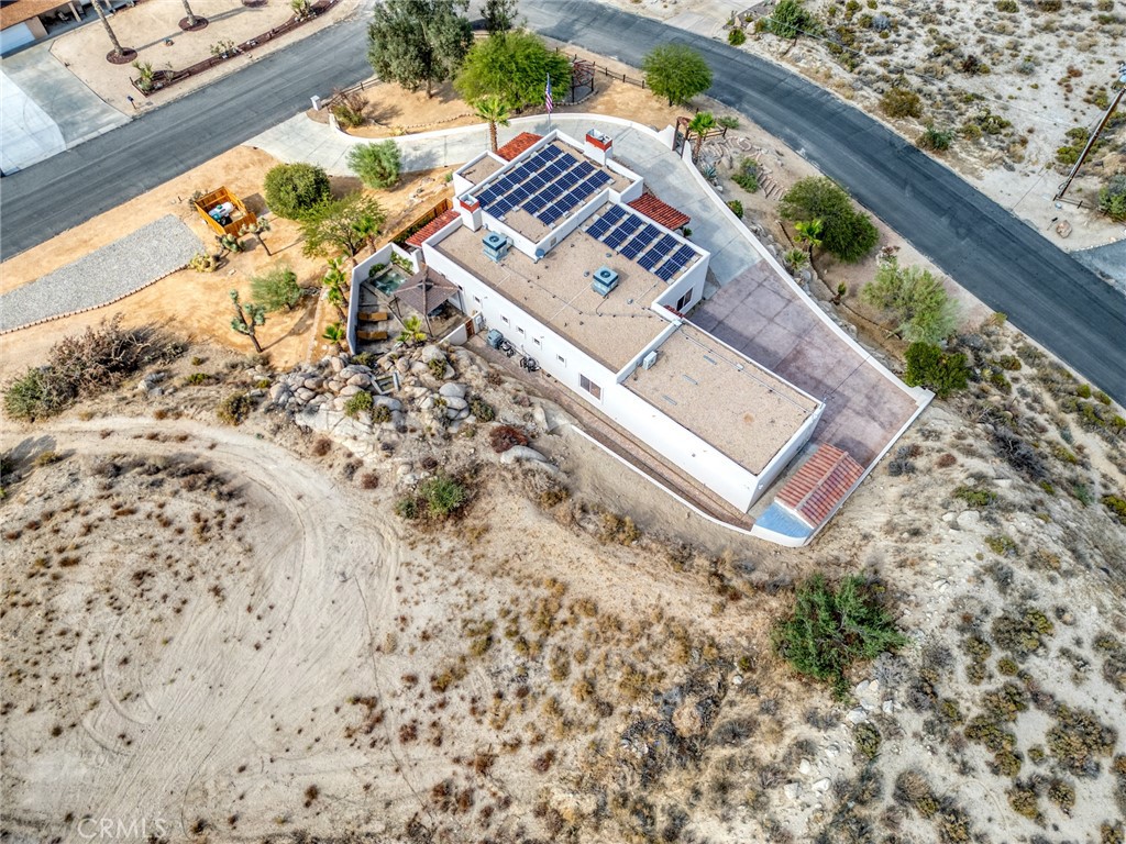 https://media.crmls.org/medias/453ff411-a4b7-440e-9943-74a18ff3684a.jpg?preset=X-Large