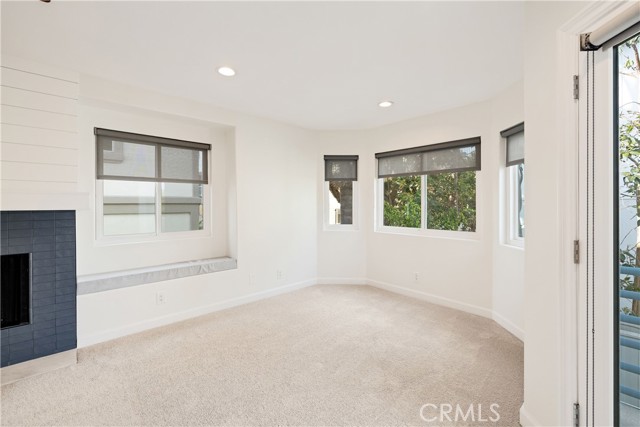 Detail Gallery Image 30 of 56 For 1707 Marshallfield #B,  Redondo Beach,  CA 90278 - 3 Beds | 3 Baths