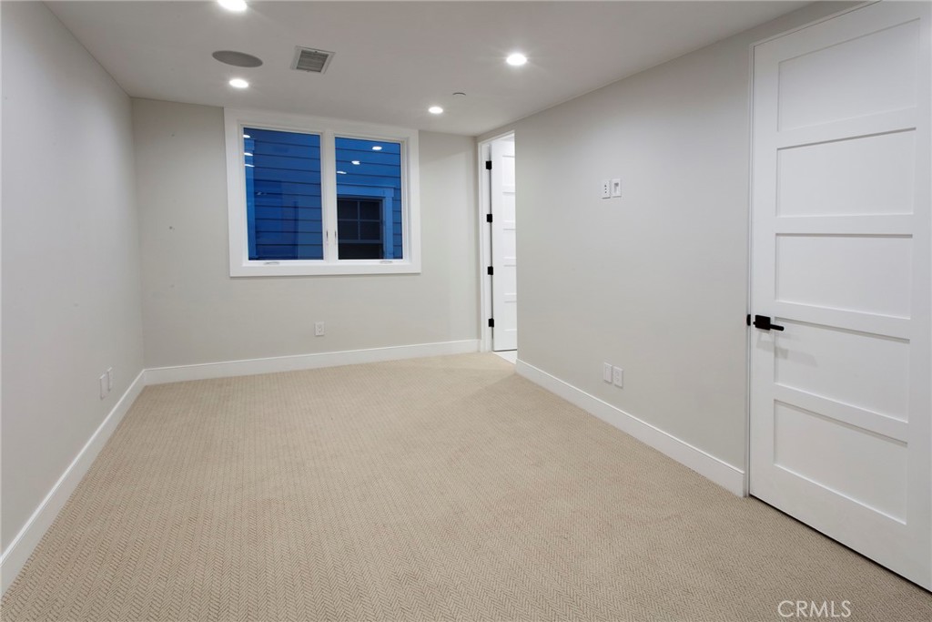 45405817 Fe54 474b 9c95 E11bc39c27c3