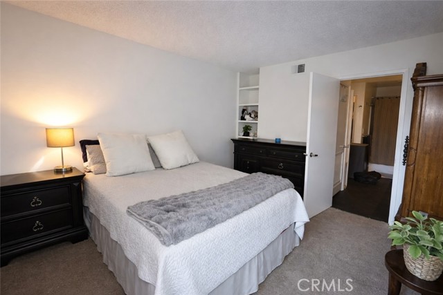 Detail Gallery Image 4 of 17 For 25761 Le Parc #9,  Lake Forest,  CA 92630 - 1 Beds | 1 Baths