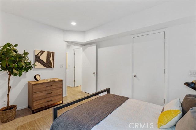 2704 Laurel Avenue, Manhattan Beach, California 90266, 4 Bedrooms Bedrooms, ,4 BathroomsBathrooms,Residential,Sold,Laurel,SB22216035