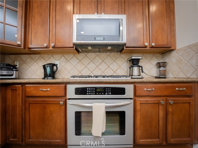 Detail Gallery Image 20 of 71 For 10536 Cole Rd, Whittier,  CA 90604 - 5 Beds | 2/1 Baths