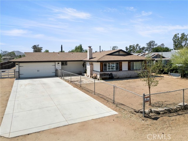 3834 Hillside Avenue, Norco CA: https://media.crmls.org/medias/4540e56d-e243-4624-a8ff-16888bcc637b.jpg