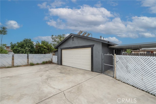Detail Gallery Image 3 of 25 For 25481 6th St, San Bernardino,  CA 92410 - 2 Beds | 1 Baths