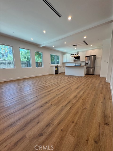 17457 Bullock Street, Encino CA: https://media.crmls.org/medias/45416e43-4cf7-4f8e-a0f4-0044fa4db5ff.jpg