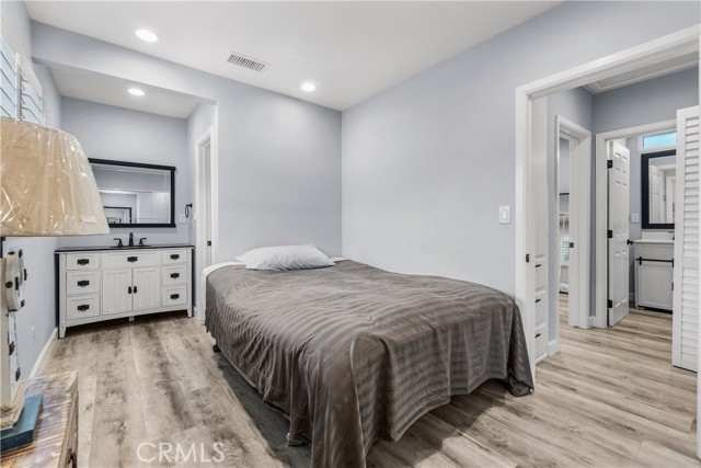 Detail Gallery Image 4 of 44 For 5176 W 134th Pl, Hawthorne,  CA 90250 - 5 Beds | 4/1 Baths