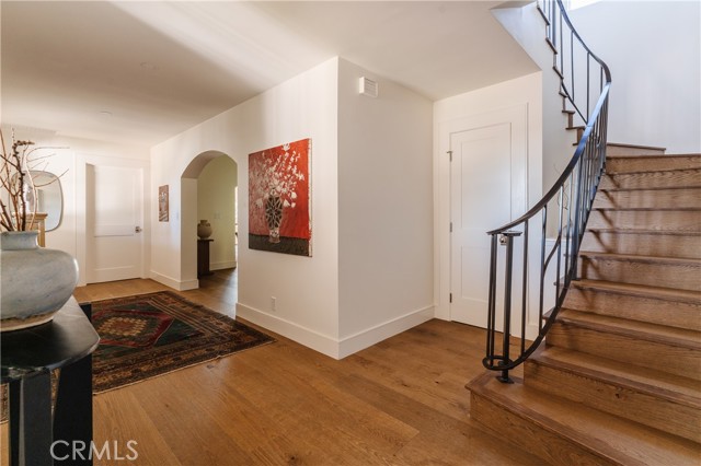 2201 N Hobart Boulevard, Los Angeles CA: https://media.crmls.org/medias/45422f1d-107a-49f0-bd46-fdc8d8b73efd.jpg
