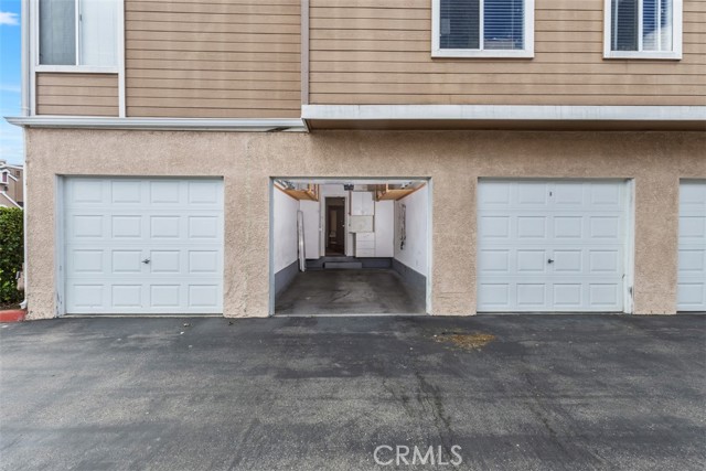 Detail Gallery Image 22 of 28 For 10393 E Briar Oaks Dr #D,  Stanton,  CA 90680 - 2 Beds | 2 Baths