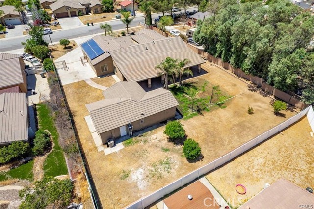 1037 Charles Street, Banning CA: https://media.crmls.org/medias/4543099e-cb71-47b9-a047-cf2b277900ea.jpg