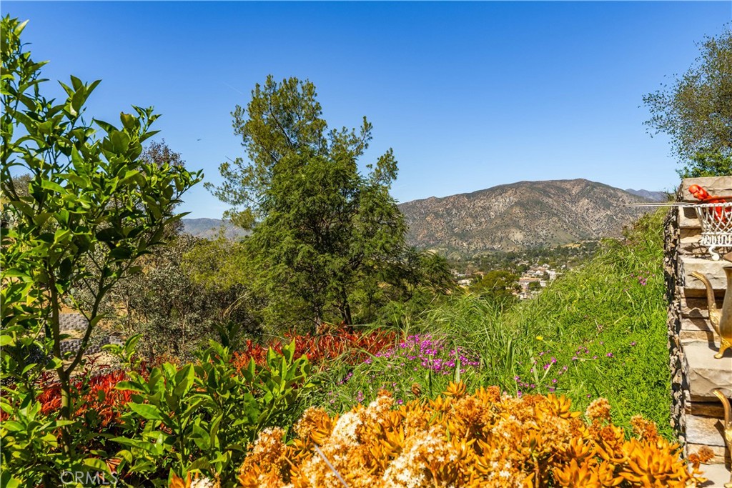 https://media.crmls.org/medias/45430fc5-5edb-4c21-a8b7-95bcd53cd09c.jpg?preset=X-Large