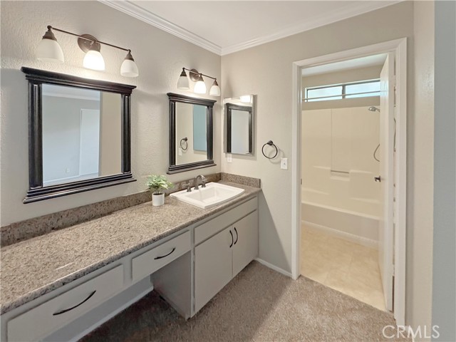 128 Flag Way, Paso Robles CA: https://media.crmls.org/medias/454315bb-36ce-4e19-9c9a-6f0561685fc6.jpg