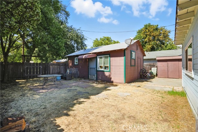 Detail Gallery Image 23 of 24 For 324 W 16th St, Chico,  CA 95928 - 3 Beds | 2 Baths