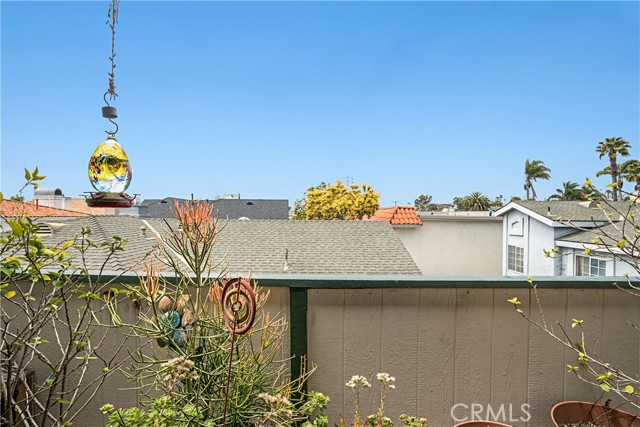 721 Irena Avenue, Redondo Beach, California 90277, 3 Bedrooms Bedrooms, ,2 BathroomsBathrooms,Residential,Sold,Irena,SB22099443