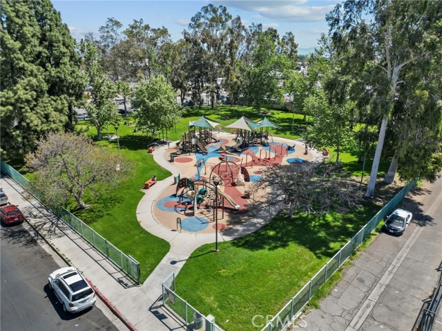 Detail Gallery Image 18 of 19 For 8601 International Ave #130,  Canoga Park,  CA 91304 - 2 Beds | 2 Baths