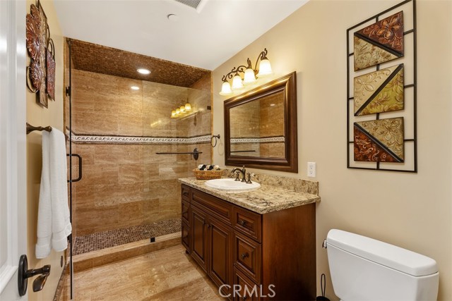 Detail Gallery Image 16 of 51 For 5571 Clover Hill Dr, Yorba Linda,  CA 92886 - 5 Beds | 6/2 Baths