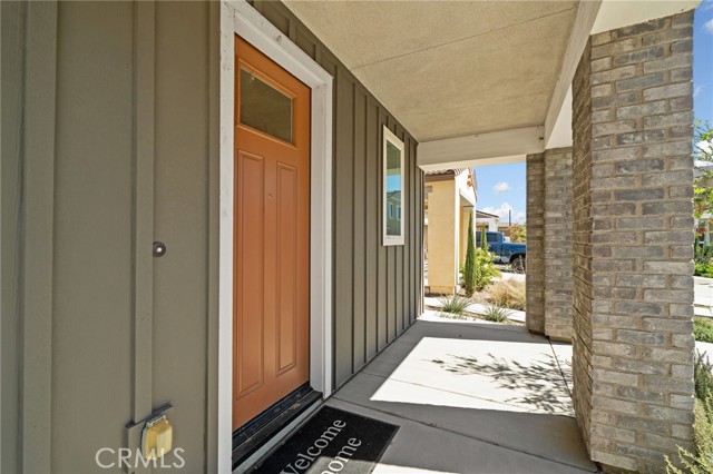 Detail Gallery Image 3 of 33 For 2571 E Pheasant Way, Ontario,  CA 91761 - 4 Beds | 2/1 Baths
