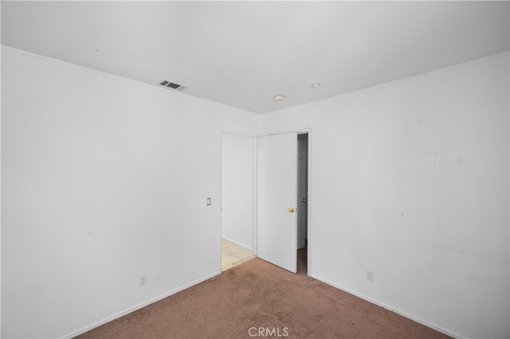 https://media.crmls.org/medias/4546235b-1896-4e33-866d-fef0f089e1a0.jpg?preset=X-Large