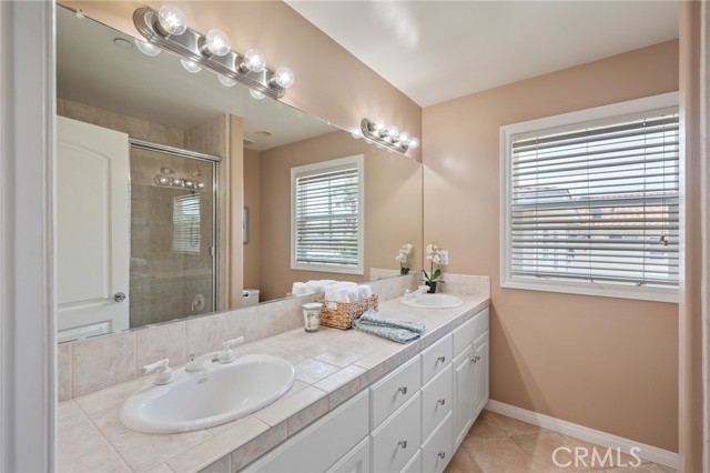 2226 Nelson Avenue, Redondo Beach, California 90278, 4 Bedrooms Bedrooms, ,2 BathroomsBathrooms,Residential,Sold,Nelson,SB22119985