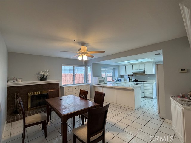 Detail Gallery Image 16 of 18 For 14932 Dandelion Ct, Fontana,  CA 92336 - 3 Beds | 2/1 Baths